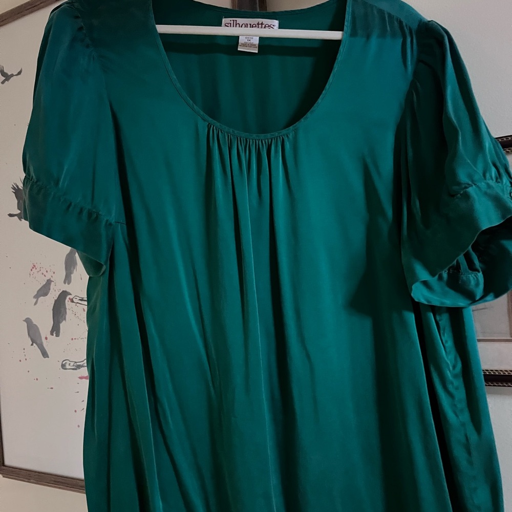Silhouettes emerald silk blouse 1X tunic